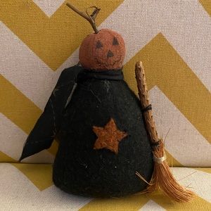 Primitive pumpkin witch shelf sitter (AC)